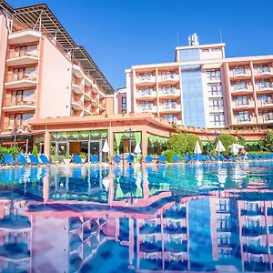 Отель Izola Paradise