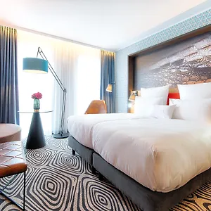 Hotel Nyx By Leonardo ****