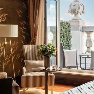 Отель Anantara New York Palace - A Leading Of The World